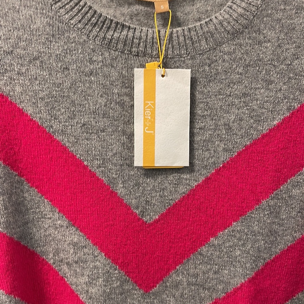 Cashmere sweater by Kier & J. Size Small. NWT. - Picture 3 of 8